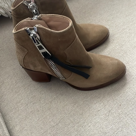 Zadig & Voltaire Molly Suede Ankle Boots - Picture 6 of 9